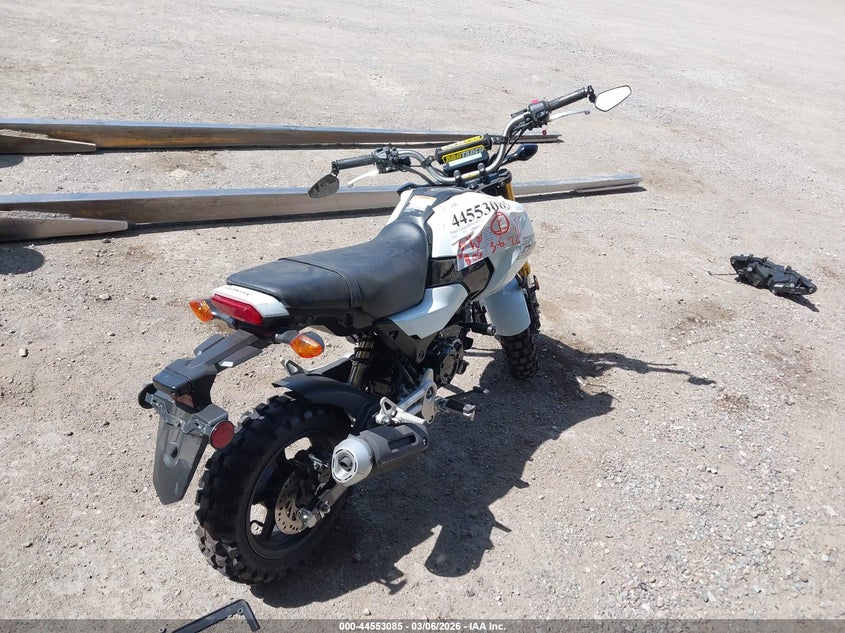 2025 Honda Grom VIN MLHJC9251S5300903 IAAI salvage auction — FRONT END, Salvage Title, sold $675 on 2026-07-06 (photo 4)