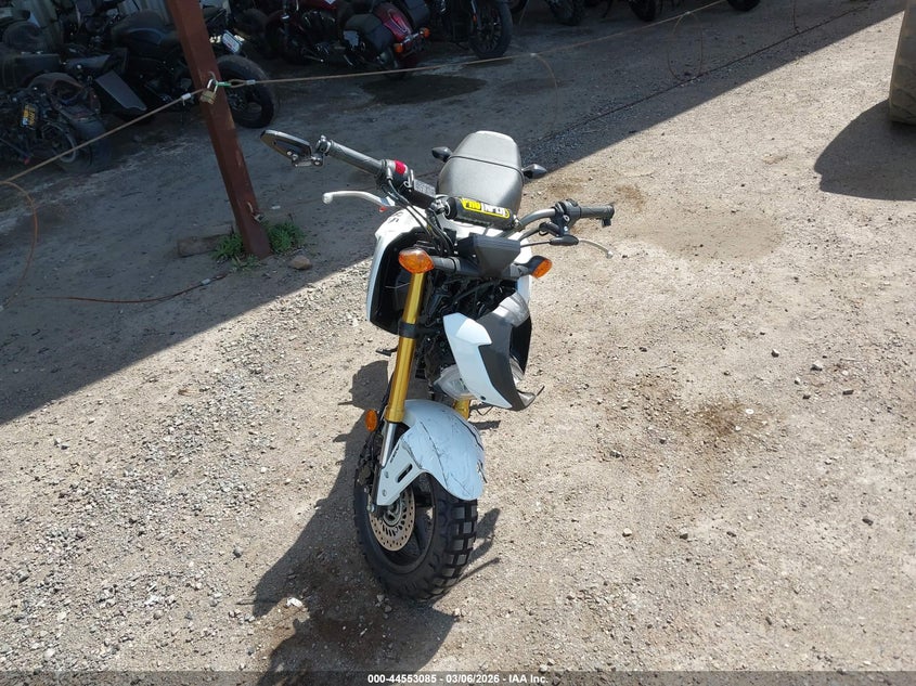 2025 Honda Grom VIN MLHJC9251S5300903 IAAI salvage auction — FRONT END, Salvage Title, sold $675 on 2026-07-06 (photo 5)