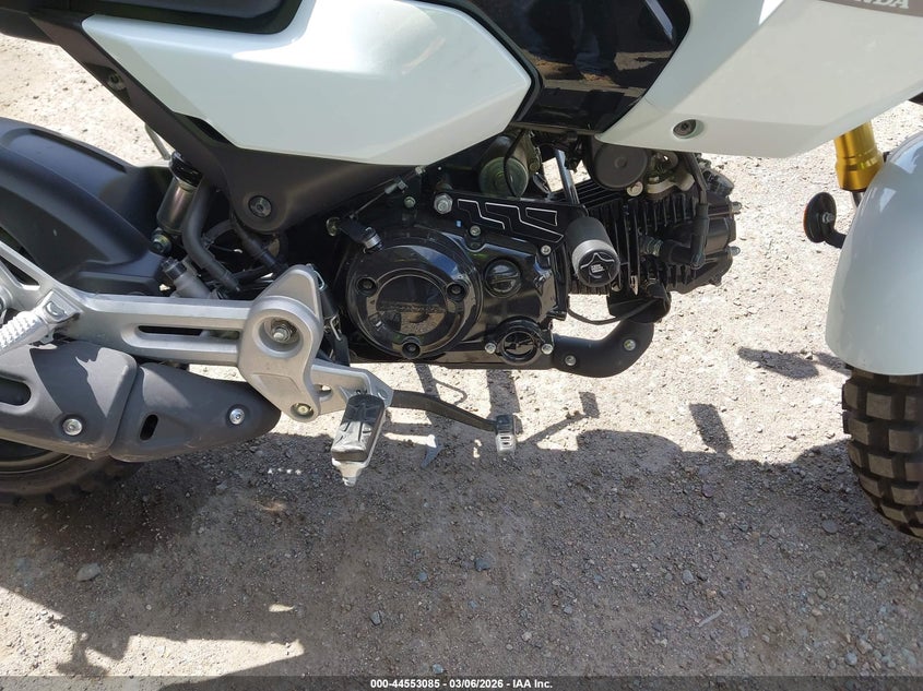 2025 Honda Grom VIN MLHJC9251S5300903 IAAI salvage auction — FRONT END, Salvage Title, sold $675 on 2026-07-06 (photo 8)