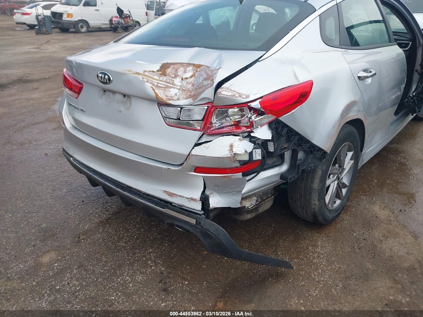 2020 Kia Optima VIN 5XXGT4L3XLG446954 IAAI salvage auction — LEFT & RIGHT, Salvage (Indiana), sold $25 on 2026-07-28 (photo 6)