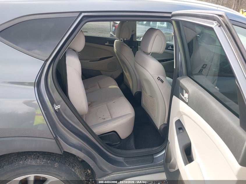 2018 Hyundai Tucson VIN KM8J3CA46JU668616 IAAI salvage auction — LEFT FRONT, Salvage (Kentucky), sold $2,950 on 2026-07-14 (photo 8)