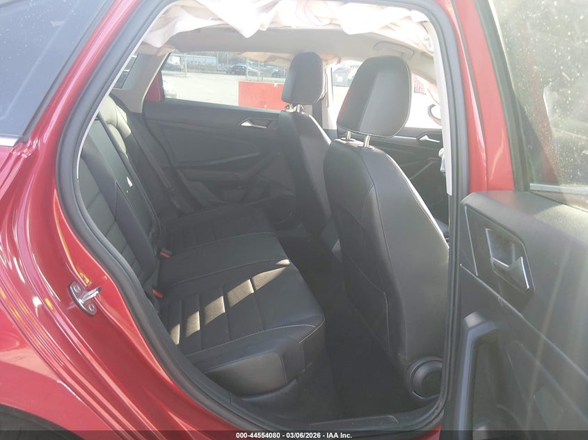 2022 Volkswagen Jetta VIN 3VW7M7BU8NM011325 IAAI salvage auction — LEFT FRONT, Salvage Title, sold $2,900 on 2026-08-11 (photo 8)