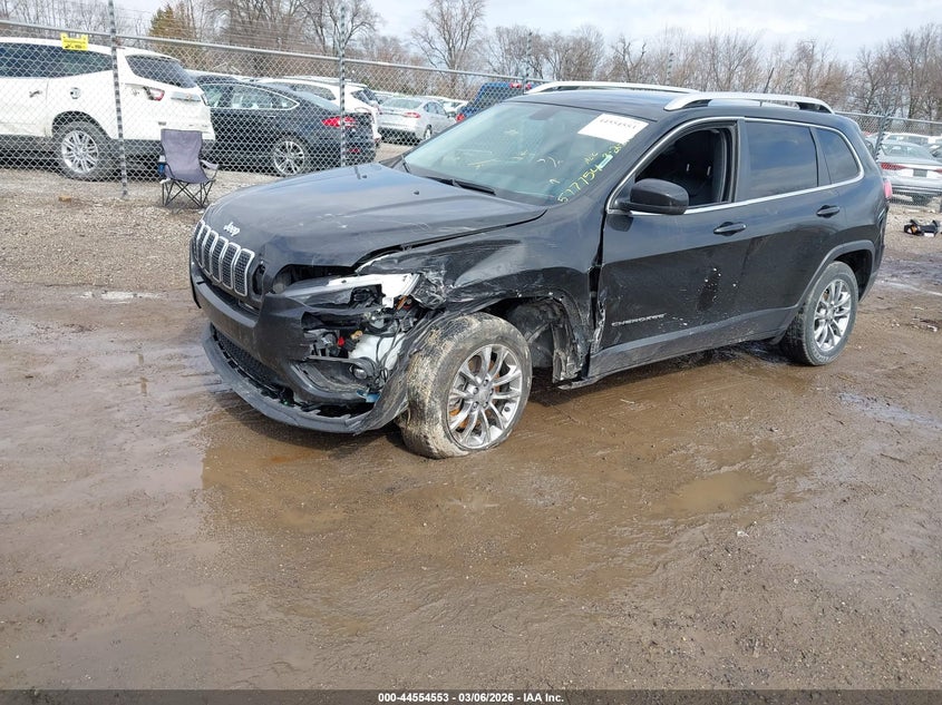 2020 Jeep Cherokee VIN 1C4PJLLB8LD577754 IAAI salvage auction — FRONT END, Salvage (Ohio), sold $2,800 on 2026-08-03 (photo 2)