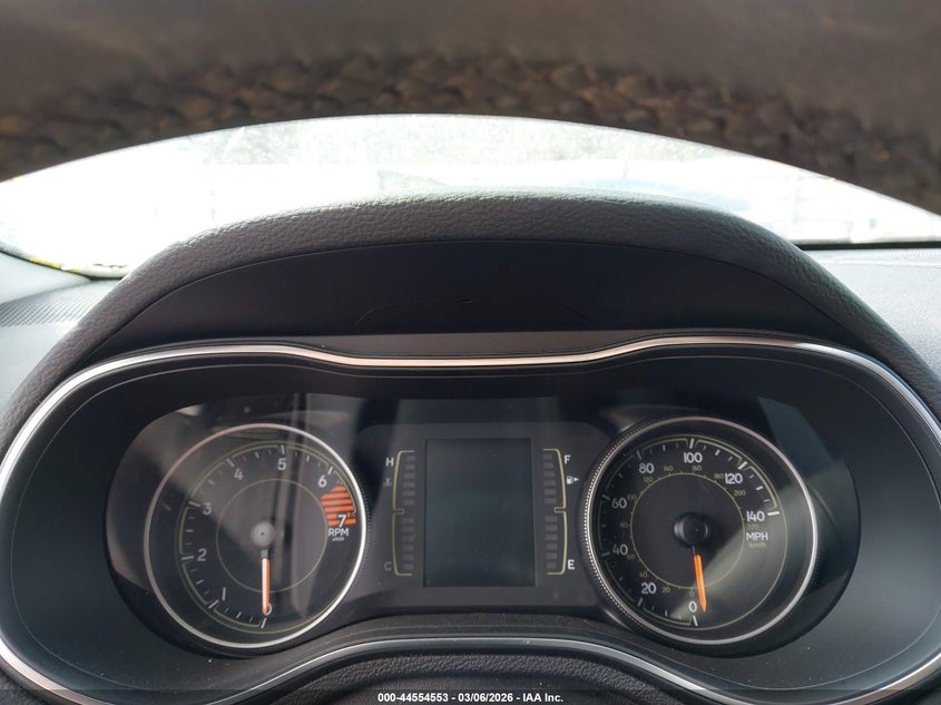 2020 Jeep Cherokee VIN 1C4PJLLB8LD577754 IAAI salvage auction — FRONT END, Salvage (Ohio), sold $2,800 on 2026-08-03 (photo 7)