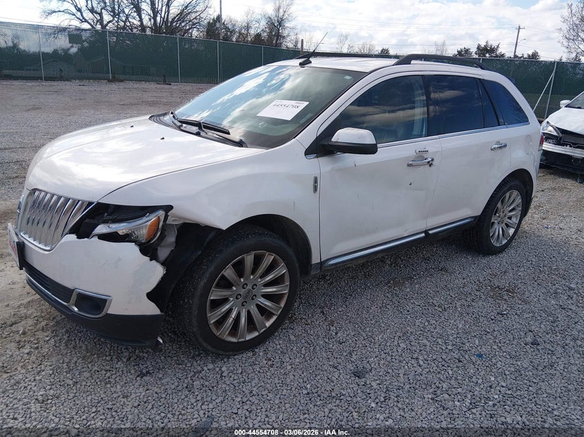 2011 Lincoln Mkx VIN 2LMDJ6JK8BBJ28893 IAAI salvage auction — LEFT SIDE, Salvage (Kentucky), sold $600 on 2026-07-18 (photo 2)