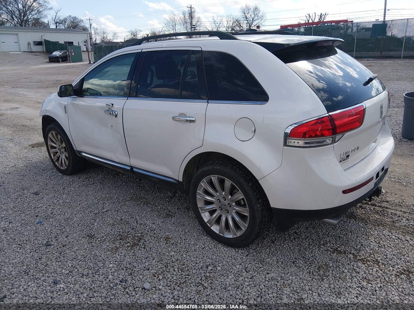 2011 Lincoln Mkx VIN 2LMDJ6JK8BBJ28893 IAAI salvage auction — LEFT SIDE, Salvage (Kentucky), sold $600 on 2026-07-18 (photo 3)
