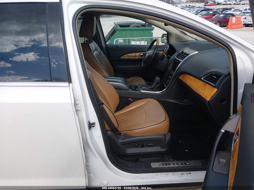 2011 Lincoln Mkx VIN 2LMDJ6JK8BBJ28893 IAAI salvage auction — LEFT SIDE, Salvage (Kentucky), sold $600 on 2026-07-18 (photo 5)