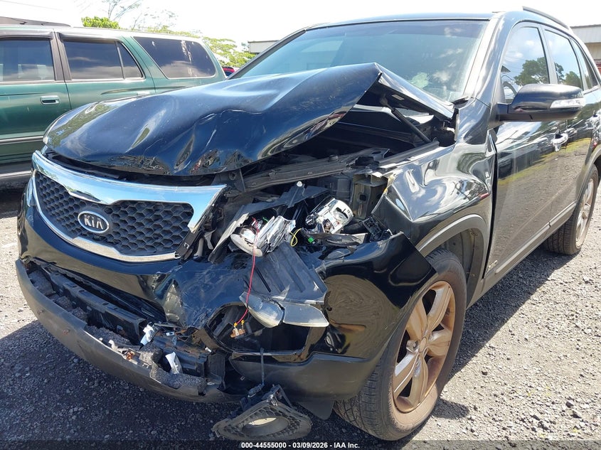 2013 Kia Sorento VIN 5XYKUDA20DG374838 IAAI salvage auction — LEFT FRONT, Salvage Title, sold $75 on 2026-07-21 (photo 6)