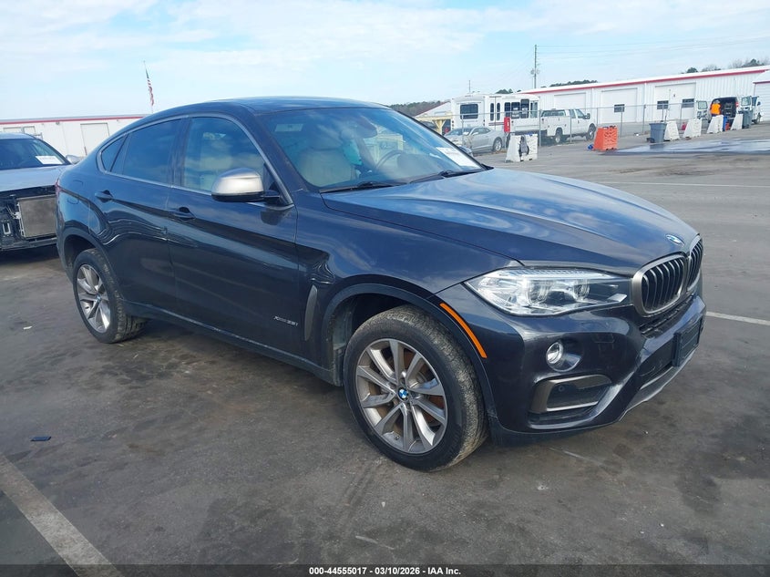 2017 BMW X6 VIN 5UXKU2C56H0N85189 IAAI salvage auction — LEFT SIDE, Salvage Title, sold $7,400 on 2026-07-29 (photo 1)