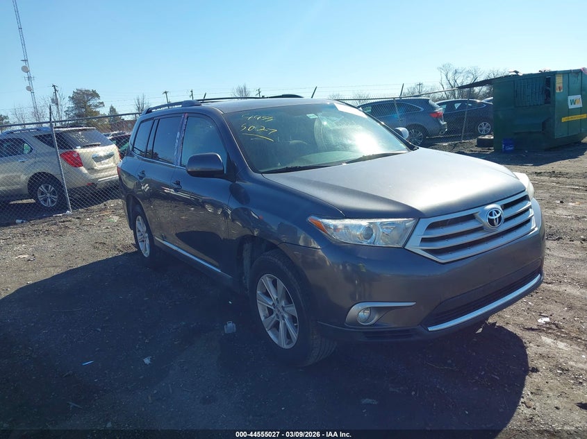 2011 Toyota Highlander VIN 5TDZA3EH3BS016472 IAAI salvage auction — UNKNOWN, Clear (Virginia), sold $5,850 on 2026-07-14 (photo 1)
