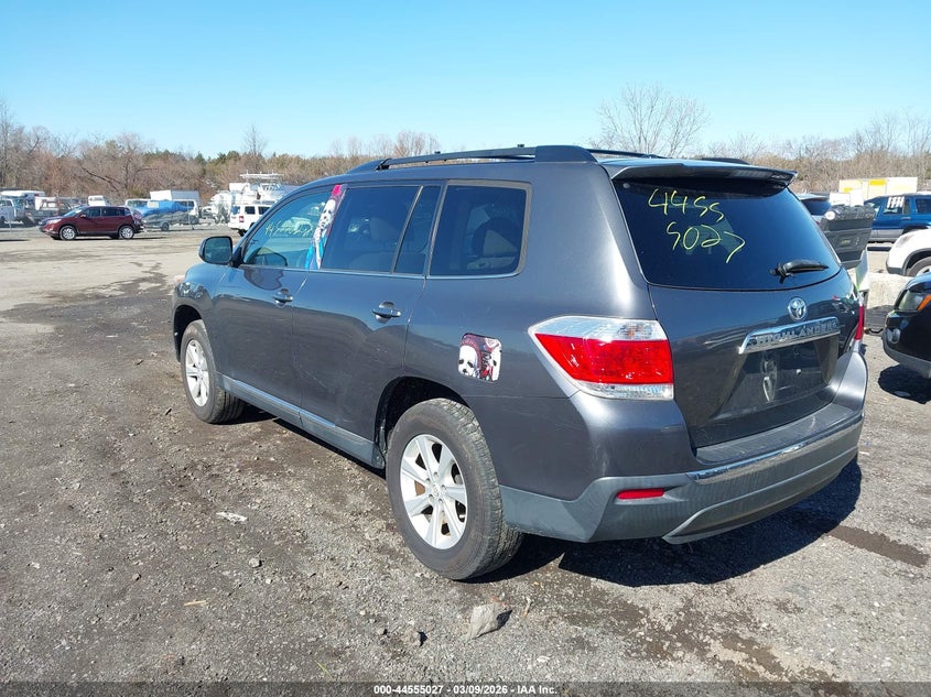 2011 Toyota Highlander VIN 5TDZA3EH3BS016472 IAAI salvage auction — UNKNOWN, Clear (Virginia), sold $5,850 on 2026-07-14 (photo 3)