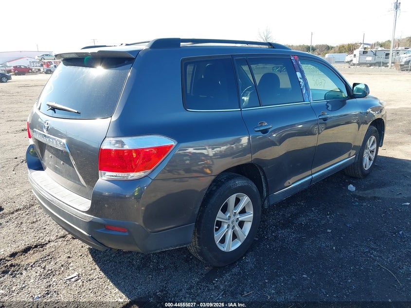 2011 Toyota Highlander VIN 5TDZA3EH3BS016472 IAAI salvage auction — UNKNOWN, Clear (Virginia), sold $5,850 on 2026-07-14 (photo 4)