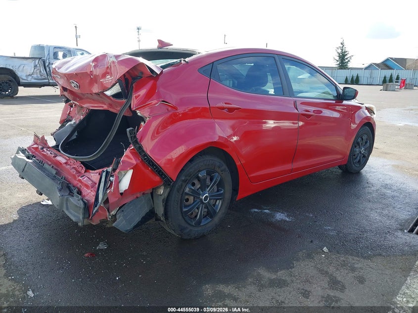 2016 Hyundai Elantra VIN KMHDH4AE6GU542259 IAAI salvage auction — REAR END, Salvage (Oregon), sold $25 on 2026-07-21 (photo 4)