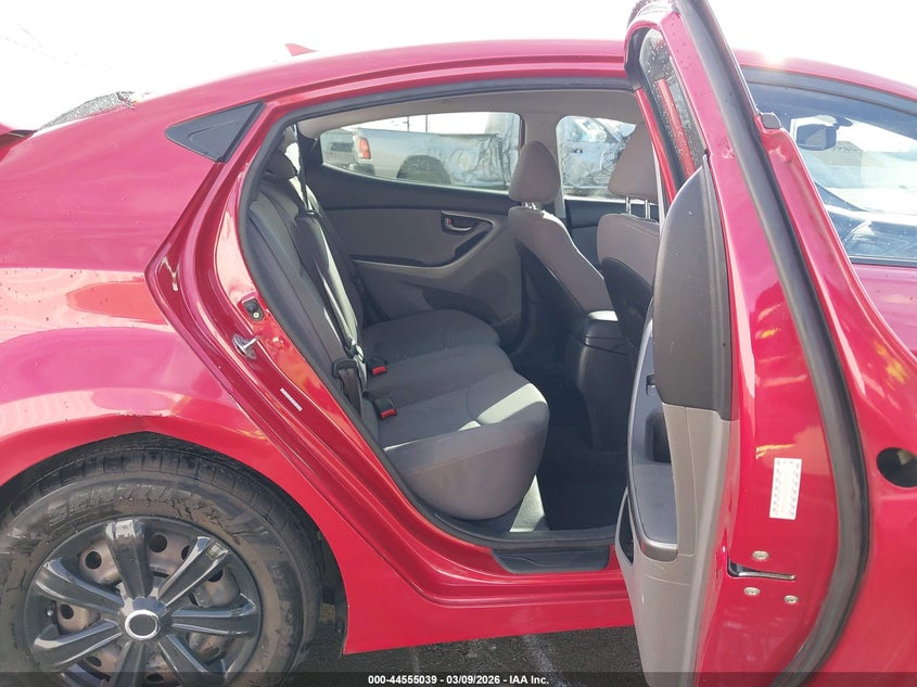 2016 Hyundai Elantra VIN KMHDH4AE6GU542259 IAAI salvage auction — REAR END, Salvage (Oregon), sold $25 on 2026-07-21 (photo 8)
