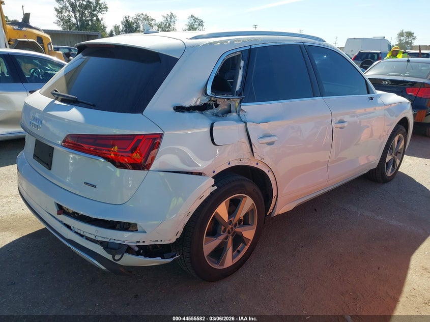 2024 Audi Q5 VIN WA1ABAFY4R2144826 IAAI salvage auction — RIGHT REAR, Salvage Title, sold $12,100 on 2026-07-29 (photo 4)