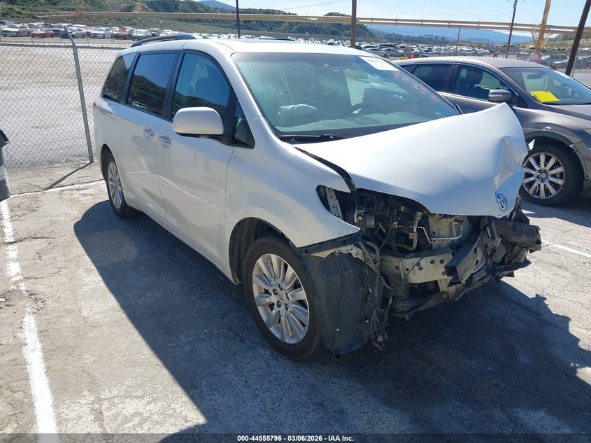2011 Toyota Sienna VIN 5TDYK3DC5BS034339 IAAI salvage auction — FRONT END, Salvage (California), sold $450 on 2026-07-08 (photo 1)