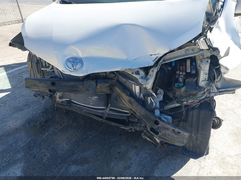 2011 Toyota Sienna VIN 5TDYK3DC5BS034339 IAAI salvage auction — FRONT END, Salvage (California), sold $450 on 2026-07-08 (photo 6)