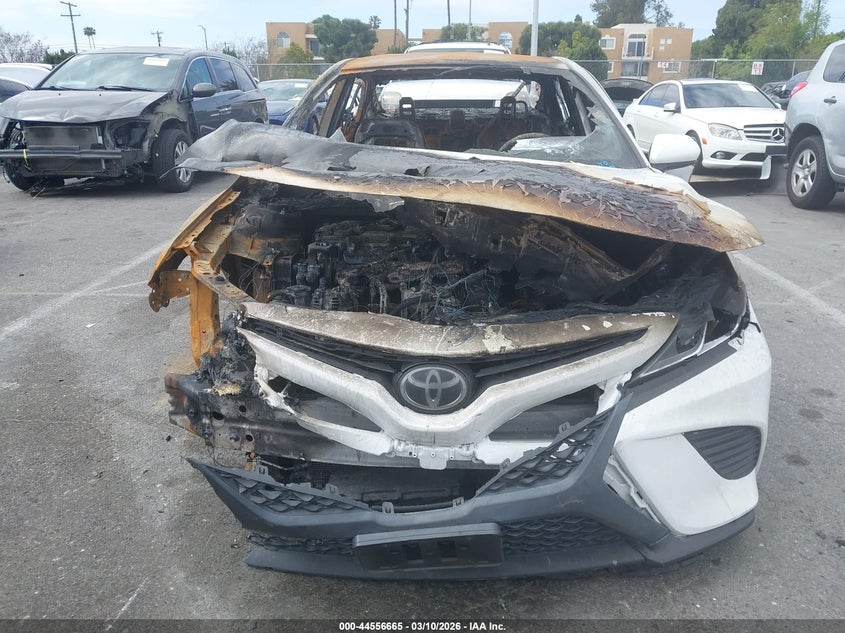 2020 Toyota Camry VIN 4T1G11AKXLU332280 IAAI salvage auction — EXTERIOR BURN, Salvage Title, sold $300 on 2026-07-09 (photo 6)