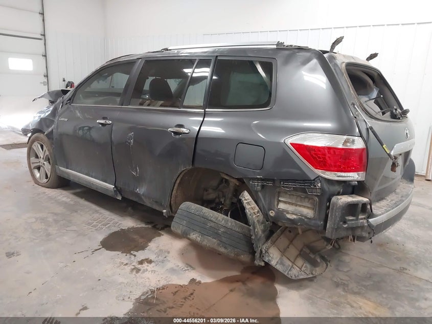 2012 Toyota Highlander VIN 5TDDK3EH1CS111427 IAAI salvage auction — ROLLOVER, Regular (South Dakota), sold $450 on 2026-07-21 (photo 3)