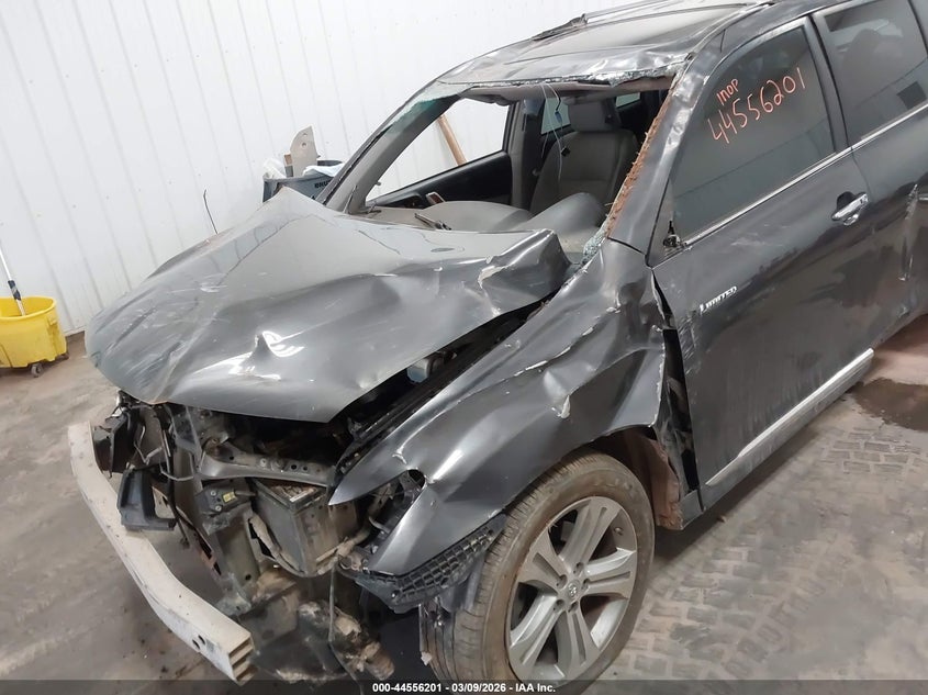 2012 Toyota Highlander VIN 5TDDK3EH1CS111427 IAAI salvage auction — ROLLOVER, Regular (South Dakota), sold $450 on 2026-07-21 (photo 6)