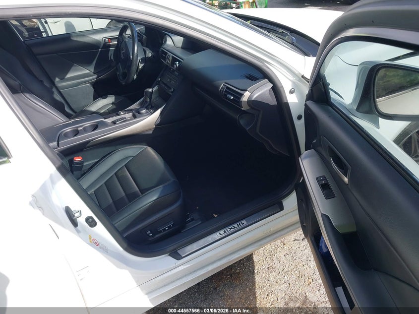 2017 Lexus VIN JTHBA1D27H5047868 IAAI salvage auction — FRONT END, Salvage Title, sold $5,900 on 2026-07-06 (photo 5)