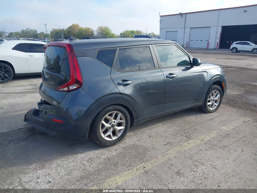 2022 Kia Soul VIN KNDJ23AU4N7802471 IAAI salvage auction — LEFT REAR, Salvage Title, sold $2,150 on 2026-07-08 (photo 4)