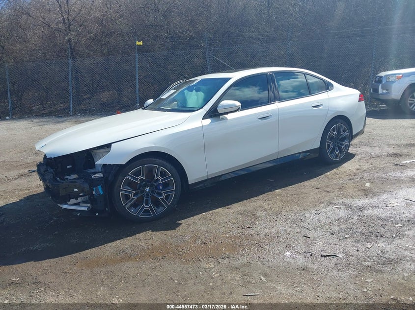 2025 BMW 5er VIN WBA53FJ00SCU15462 IAAI salvage auction — FRONT END, Salvage (Pennsylvania), sold $33,850 on 2026-07-30 (photo 2)