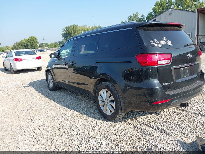 2018 Kia SEDONA VIN KNDMC5C15J6395852 IAAI salvage auction — FRONT & REAR, Salvage (Idaho), sold $1,100 on 2026-07-29 (photo 3)
