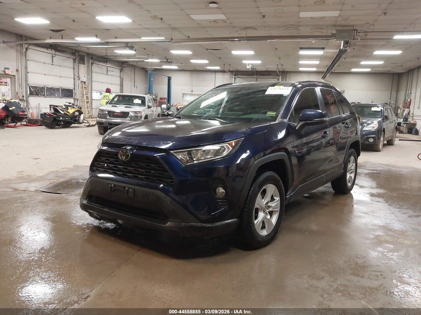 2021 Toyota Rav 4 VIN JTMP1RFV3MD071386 IAAI salvage auction — RIGHT SIDE, Salvage Title, sold $7,800 on 2026-07-27 (photo 2)