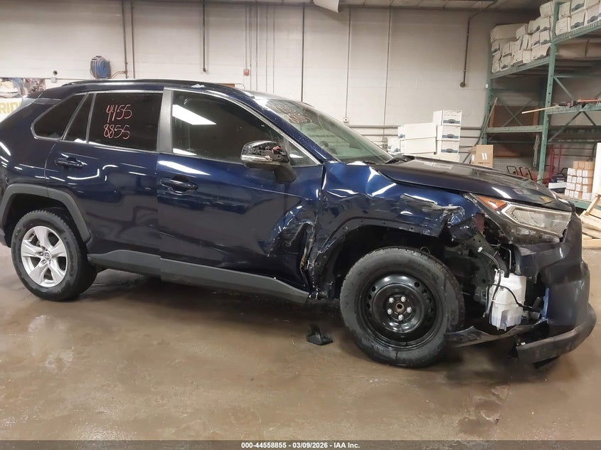 2021 Toyota Rav 4 VIN JTMP1RFV3MD071386 IAAI salvage auction — RIGHT SIDE, Salvage Title, sold $7,800 on 2026-07-27 (photo 6)