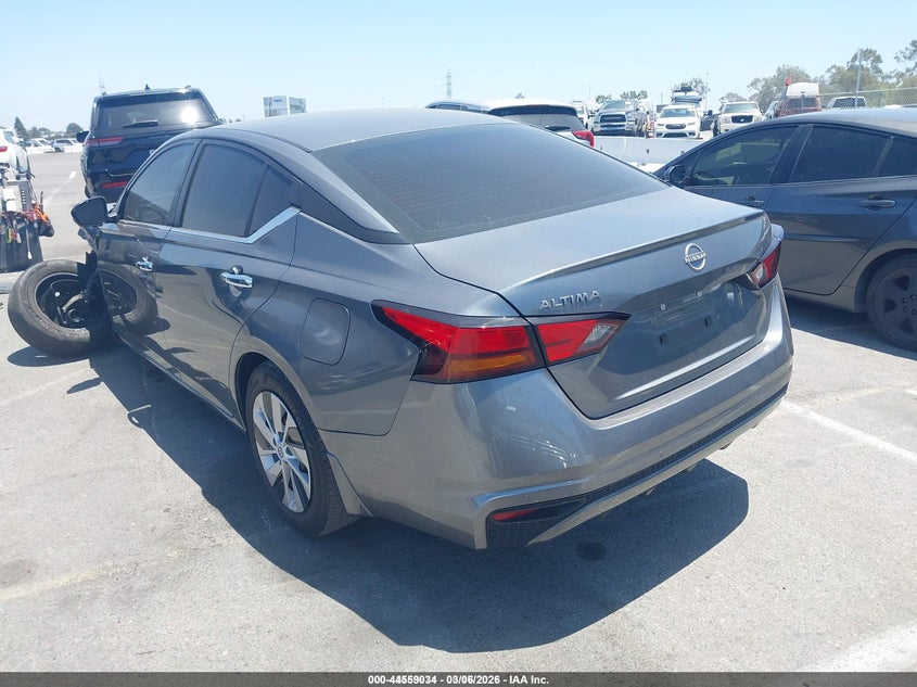 2023 Nissan Altima VIN 1N4BL4BV2PN357876 IAAI salvage auction — LEFT FRONT, Salvage Title, sold $3,550 on 2026-07-09 (photo 3)