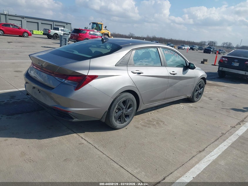 2023 Hyundai Elantra VIN KMHLM4AG5PU394713 IAAI salvage auction — FRONT END, Salvage (Indiana), sold $3,500 on 2026-07-30 (photo 4)