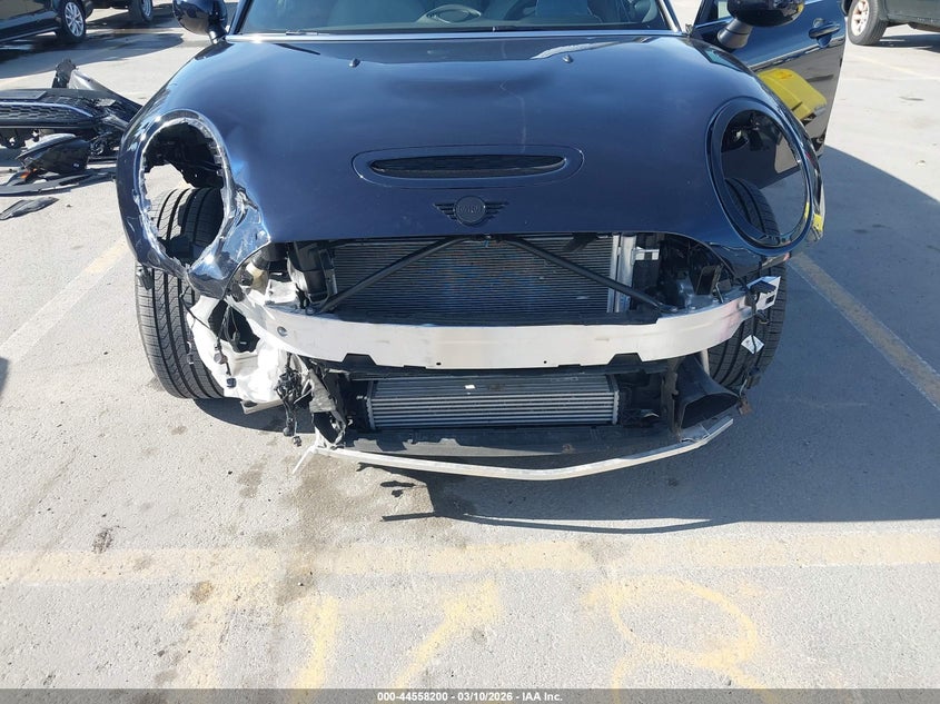 2024 Mini Clubman VIN WMWXJ1C04R2V93910 IAAI salvage auction — FRONT END, Salvage Title, sold $8,150 on 2026-08-17 (photo 6)