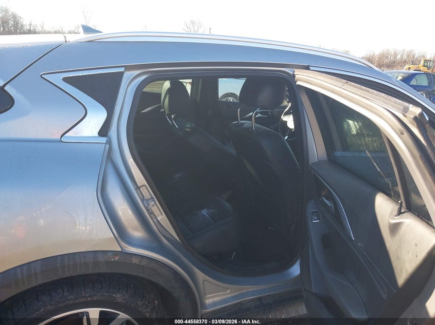 2018 Infiniti Qx30 VIN SJKCH5CR9JA057075 IAAI salvage auction — FRONT END, Salvage Title, sold $1,100 on 2026-07-14 (photo 8)
