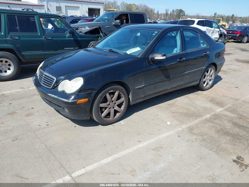 2003 Mercedes-benz C-klasse VIN WDBRF40J83F420238 IAAI salvage auction — NORMAL WEAR, Clear-Dealer Only (Texas), sold $550 on 2026-07-13 (photo 2)