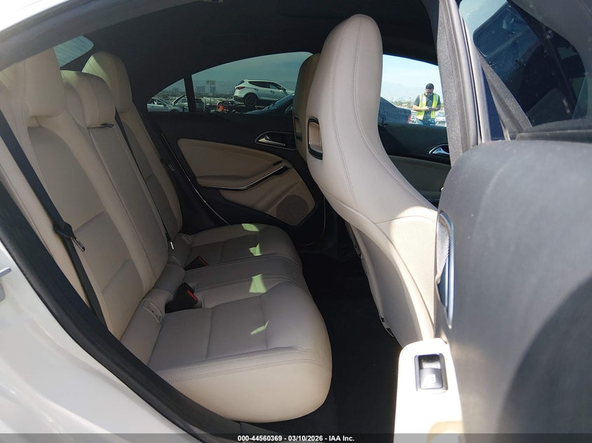 2014 Mercedes-benz Cla-klasse VIN WDDSJ4EB3EN103596 IAAI salvage auction — UNDERCARRIAGE, Salvage (Nevada), sold $2,000 on 2026-07-31 (photo 8)