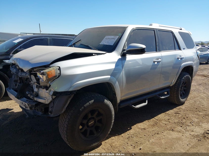 2017 Toyota 4runner VIN JTEBU5JRXH5426909 IAAI salvage auction — FRONT END, Salvage Title, sold $6,800 on 2026-07-14 (photo 2)