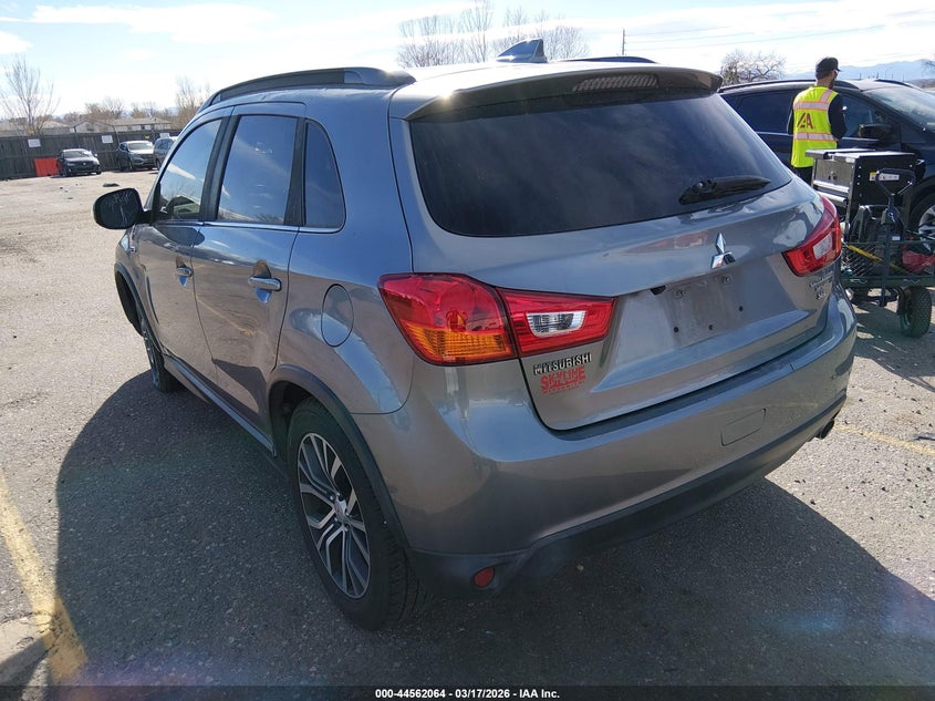 2017 Mitsubishi Outlander VIN JA4AP4AW0HZ018364 IAAI salvage auction — SIDE, Salvage (Colorado), sold $1,950 on 2026-07-14 (photo 3)