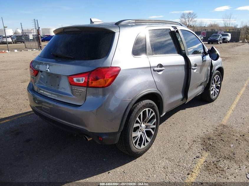2017 Mitsubishi Outlander VIN JA4AP4AW0HZ018364 IAAI salvage auction — SIDE, Salvage (Colorado), sold $1,950 on 2026-07-14 (photo 4)