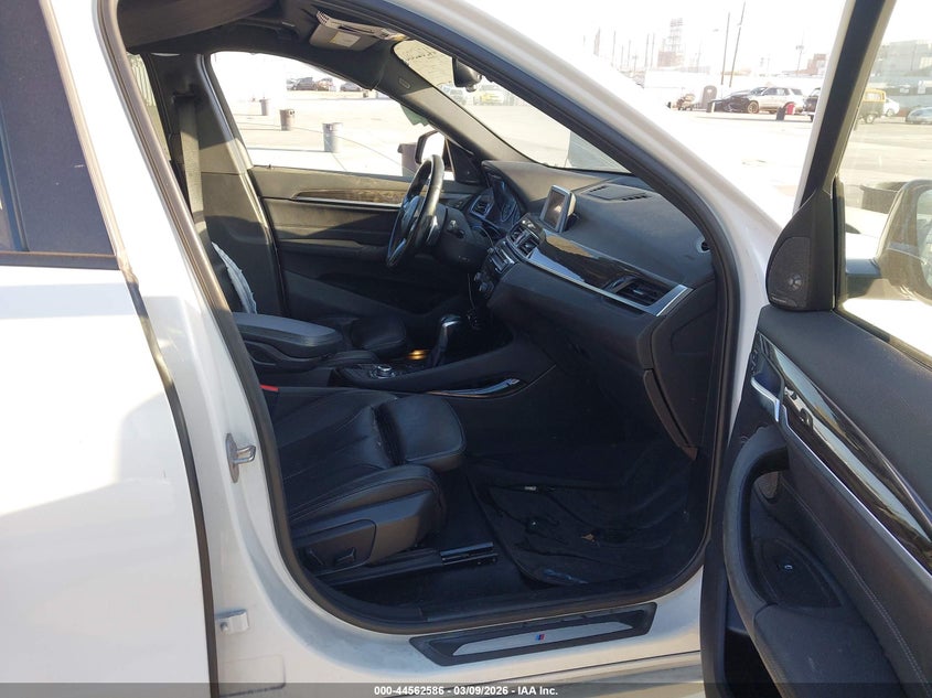 2016 BMW X1 VIN WBXHT3C30GP888075 IAAI salvage auction — LEFT FRONT, Salvage Title, sold $75 on 2026-07-22 (photo 5)