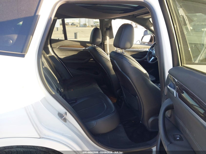 2016 BMW X1 VIN WBXHT3C30GP888075 IAAI salvage auction — LEFT FRONT, Salvage Title, sold $75 on 2026-07-22 (photo 8)