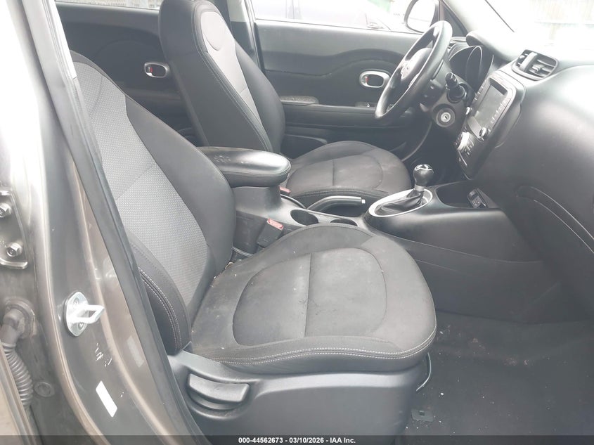 2018 Kia Soul VIN KNDJP3A55J7607693 IAAI salvage auction — FRONT & REAR, Salvage (Illinois), sold $1,000 on 2026-07-14 (photo 5)