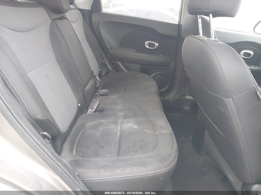 2018 Kia Soul VIN KNDJP3A55J7607693 IAAI salvage auction — FRONT & REAR, Salvage (Illinois), sold $1,000 on 2026-07-14 (photo 8)