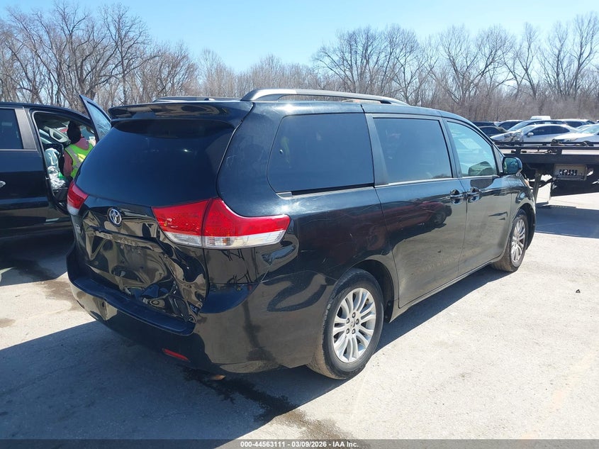 2011 Toyota Sienna VIN 5TDYK3DC1BS100188 IAAI salvage auction — REAR END, Salvage (Kansas), sold $1,650 on 2026-07-12 (photo 4)