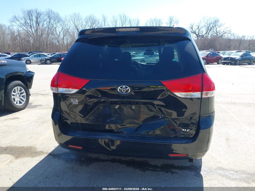 2011 Toyota Sienna VIN 5TDYK3DC1BS100188 IAAI salvage auction — REAR END, Salvage (Kansas), sold $1,650 on 2026-07-12 (photo 6)