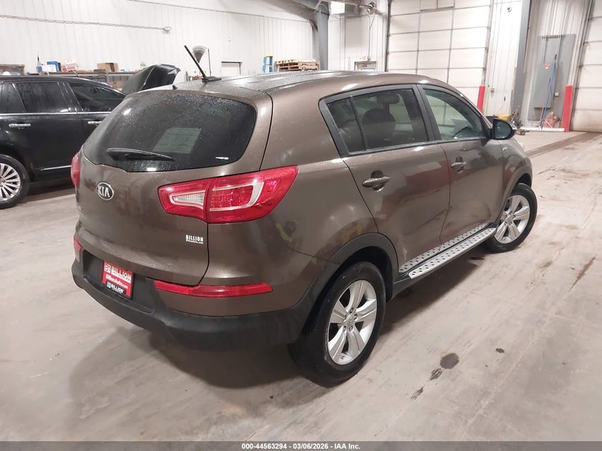 2013 Kia Sportage VIN KNDPBCA29D7427815 IAAI salvage auction — LEFT FRONT, Regular (South Dakota), sold $3,200 on 2026-07-07 (photo 4)