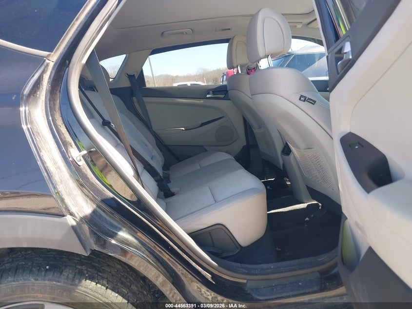 2018 Hyundai Tucson VIN KM8J3CA2XJU690049 IAAI salvage auction — SIDE, Salvage (North Carolina), sold $3,700 on 2026-07-31 (photo 8)