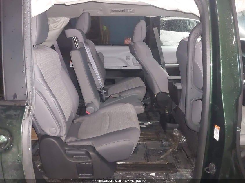 2025 Toyota Sienna VIN 5TDBSKFC4SS171706 IAAI salvage auction — FRONT END, Salvage Title, sold $11,100 on 2026-07-20 (photo 8)