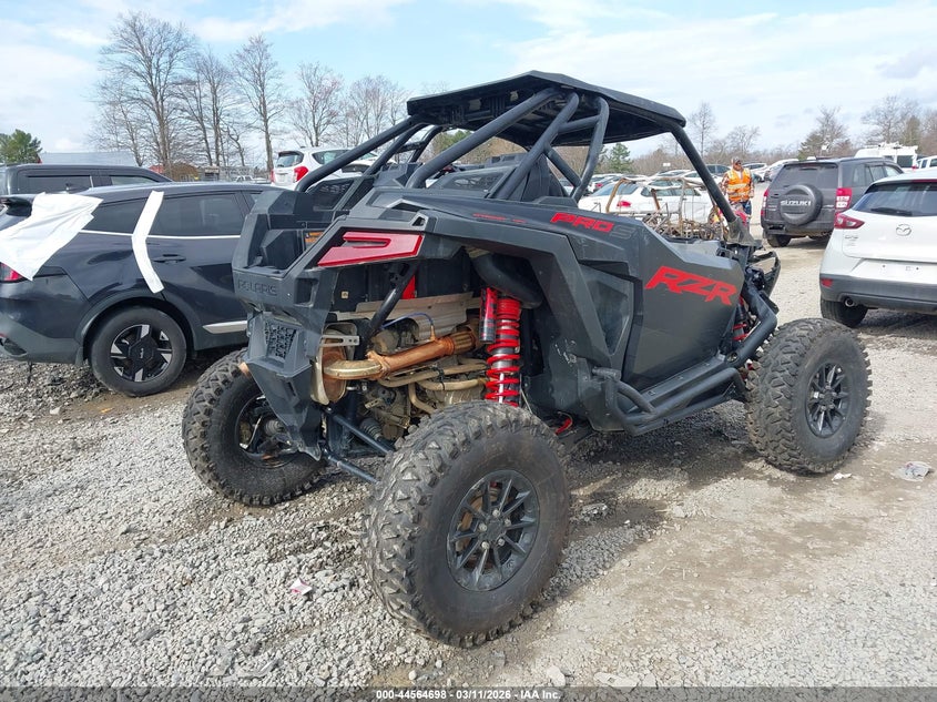 2025 Polaris Rzr VIN 3NSSPD923SG137799 IAAI salvage auction — RIGHT FRONT, Salvage Title, sold $10,500 on 2026-08-05 (photo 4)