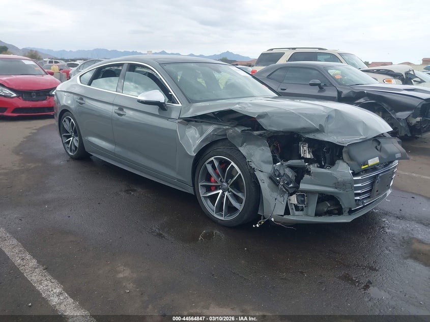 2019 Audi S5 VIN WAUC4CF58KA001431 — IAAI salvage auction photo